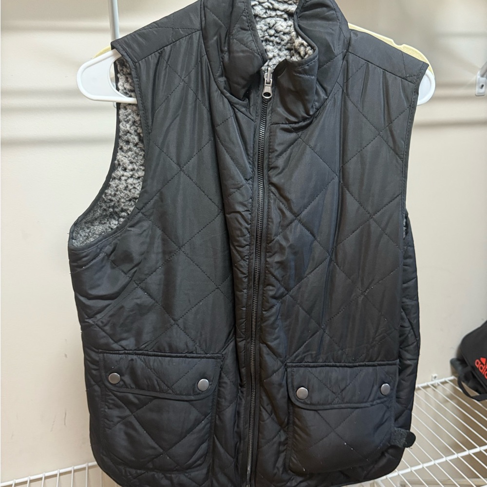 Women’s Reversible Black Quilted Vest